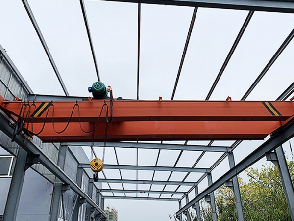 LH電動(dòng)葫蘆橋式起重機(jī)